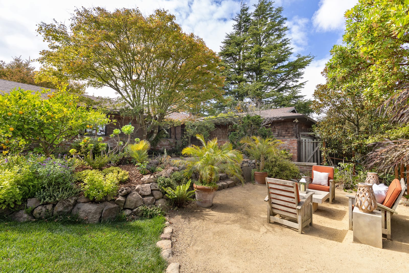 22 Kensington Court — front of home on a quiet cul-de-sac
